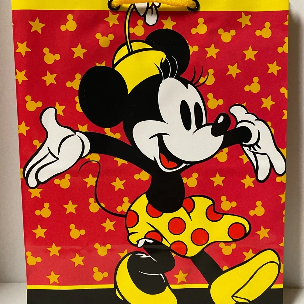 American Greetings Minnie Mouse Gift Bags Bundle of 6 Disney Birthday